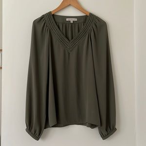 Banana republic olive green lightweight blouse